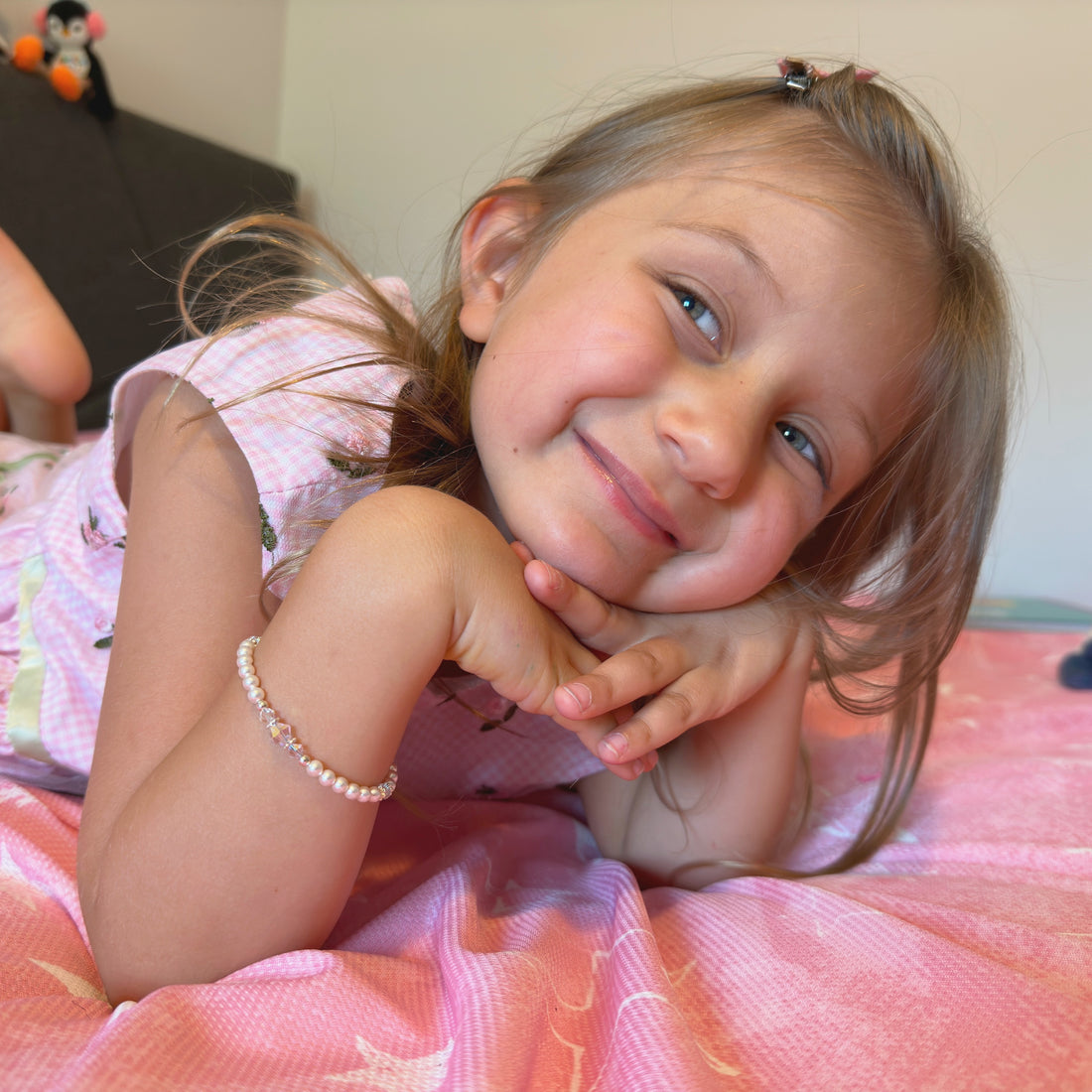 Little Girl Toddler Bracelet with Clear Crystals & white Pearls