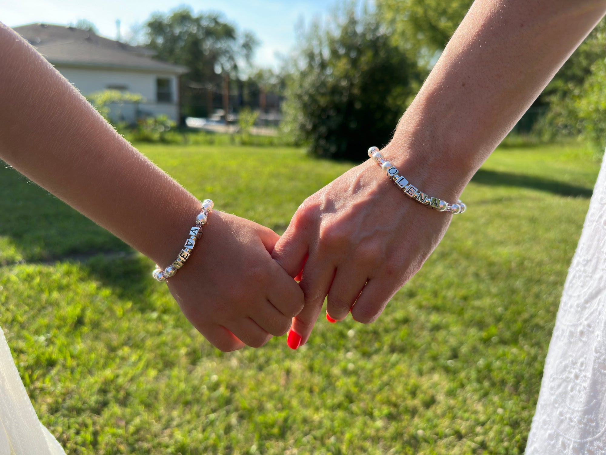 Personalized Baby Name Bracelet – Pearl &amp; Crystal Infant Jewelry Gift for Girls